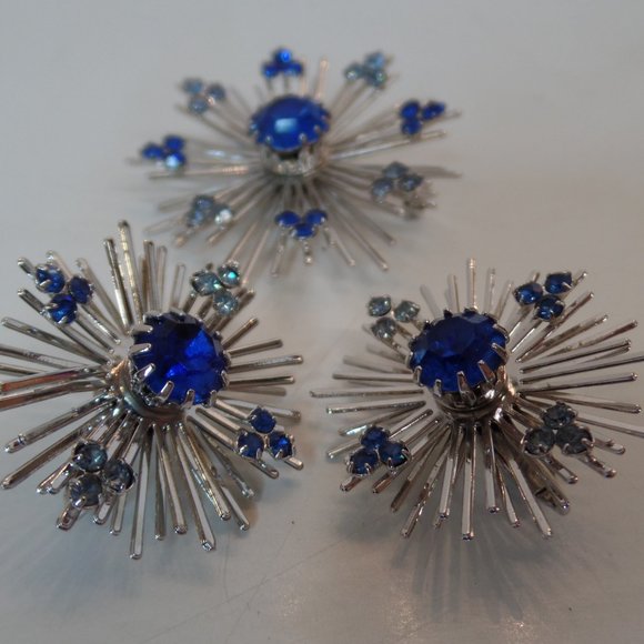 Sarah Coventry (Signed all 3 pieces) Starburst Atomic Brooch & Clip on Ear Rings - Picture 2 of 11